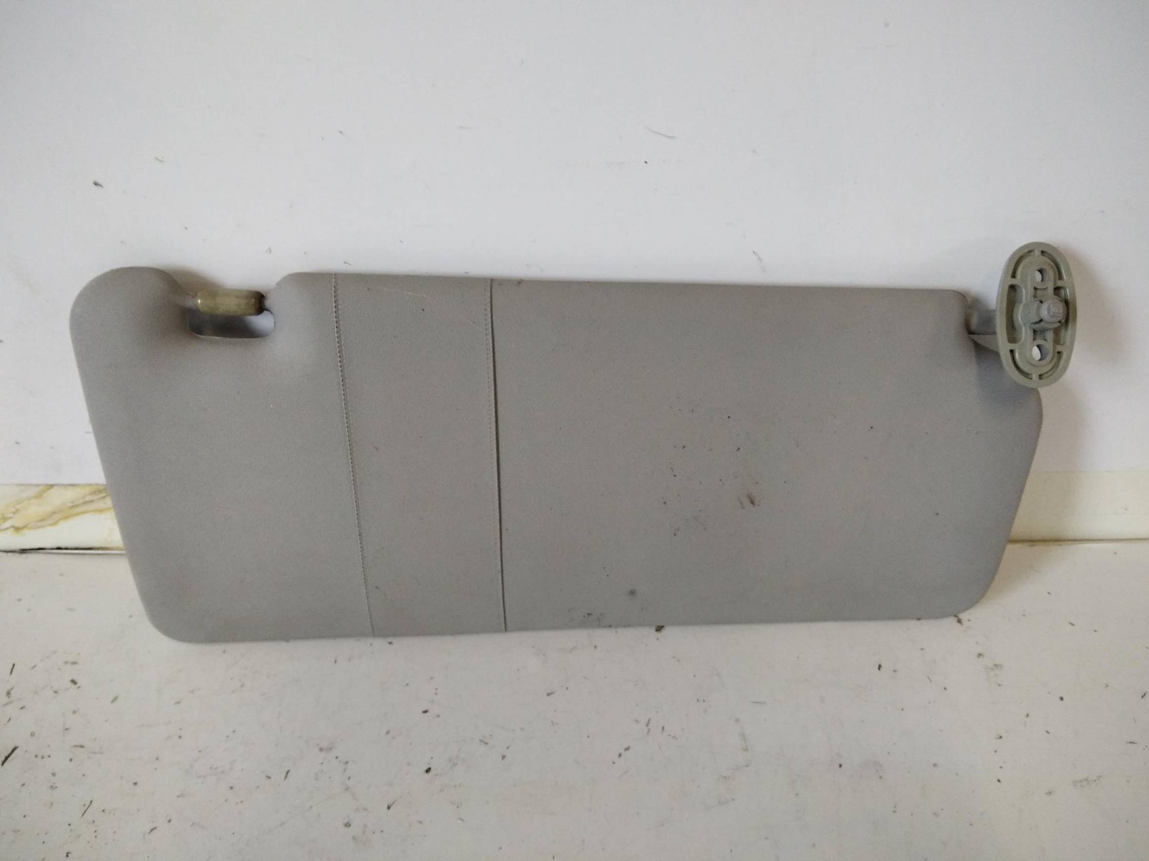 Aletta parasole parabrezza sx.